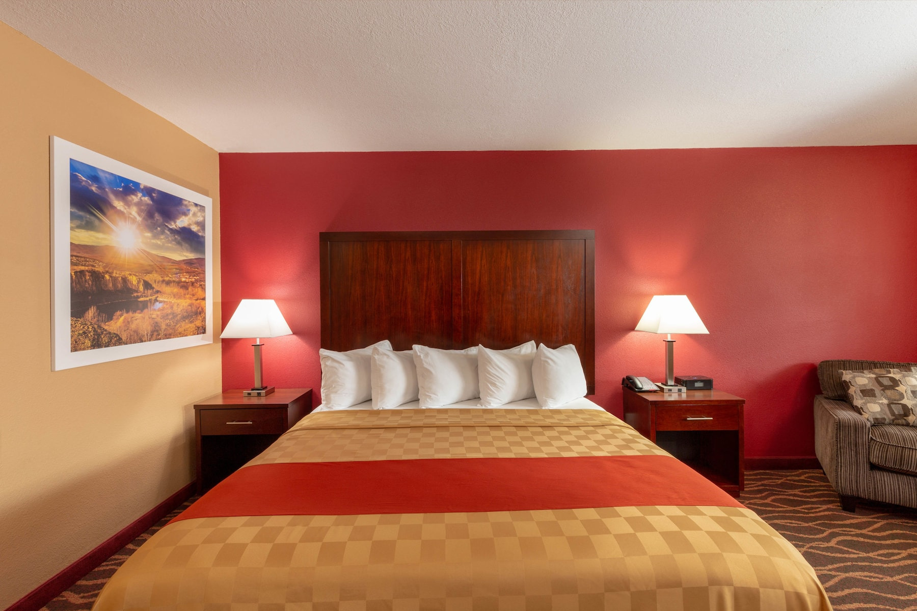 Welcome To Rosewood Inn & Suites
